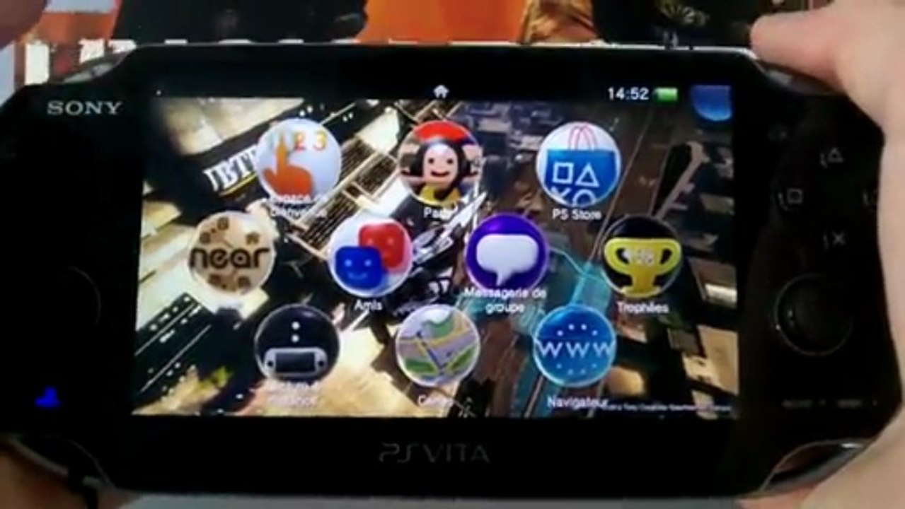 PRÉSENTATION DE LA PS VITA - Capetlevrai