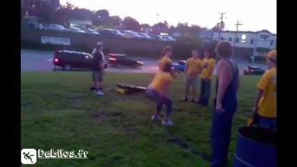 Un salto arrière devant le lycée pour commencer la journée !