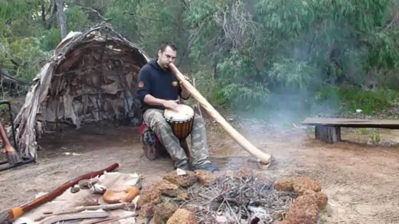 Musique au Didgeridoo façon Aborigène | Meltour