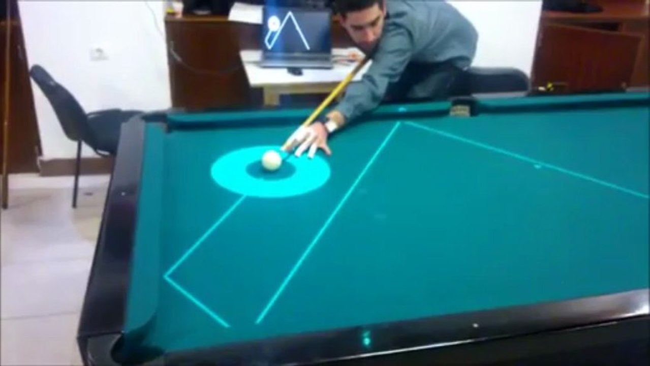 un assistant billard