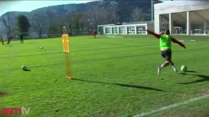 Séance devant le but