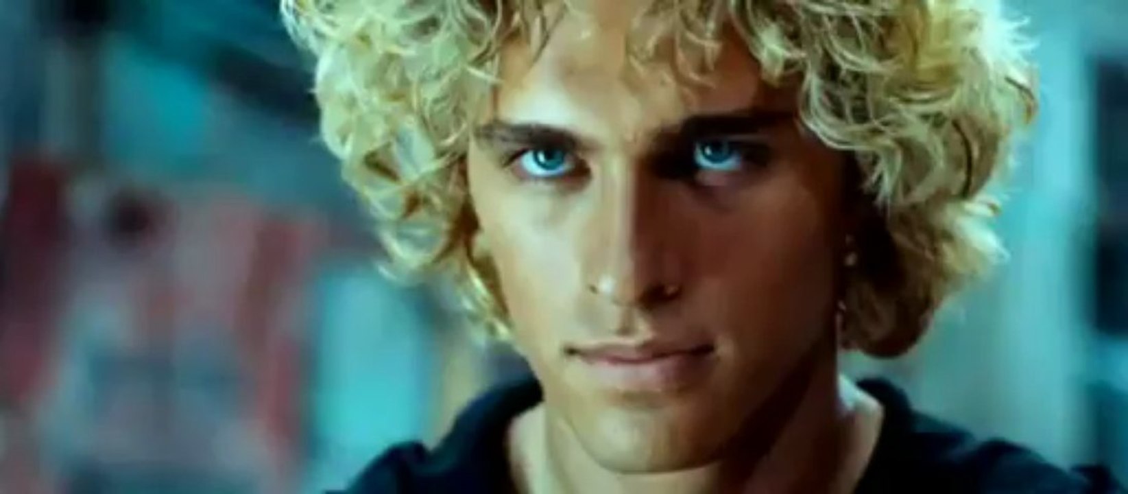 The Inhabited Island aka Prisoners of Power (2008) 3/15