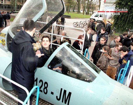 Forum des métiers en uniforme : 15 000 jeunes peuvent s'engager