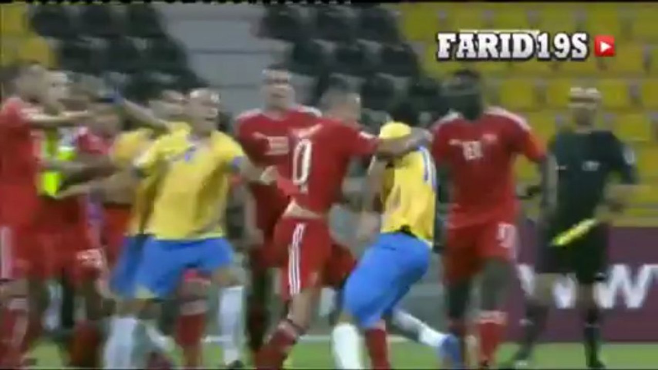 شجار بين حسين خرجة ونيني في كأس نجوم قطر - zaiocity.net