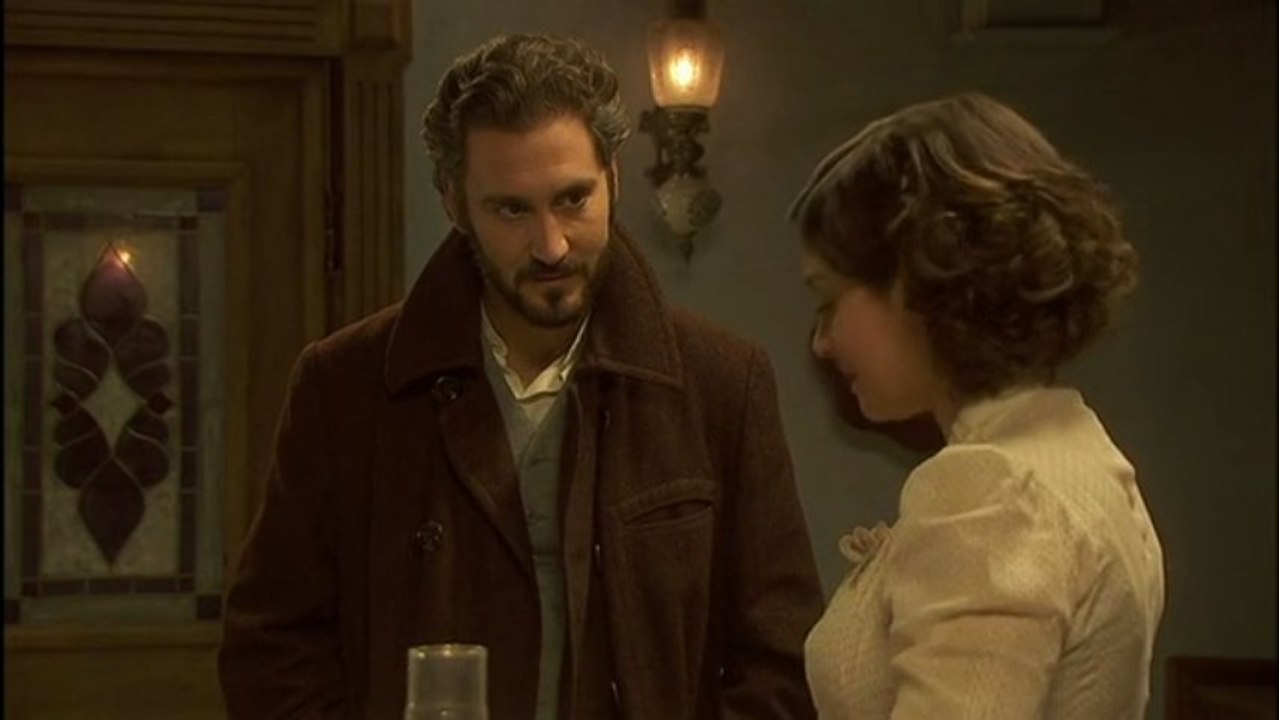 Tristán y Candela. Cap. 527 - Mira que no me voy de aquí hasta que me digas que sí