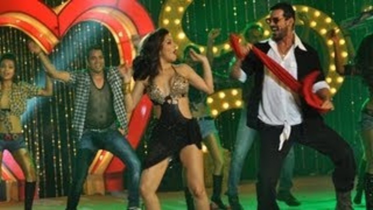 John Abraham's Live Performance On 'Ala Re Ala, Manya Ala' | Shootout At Wadala