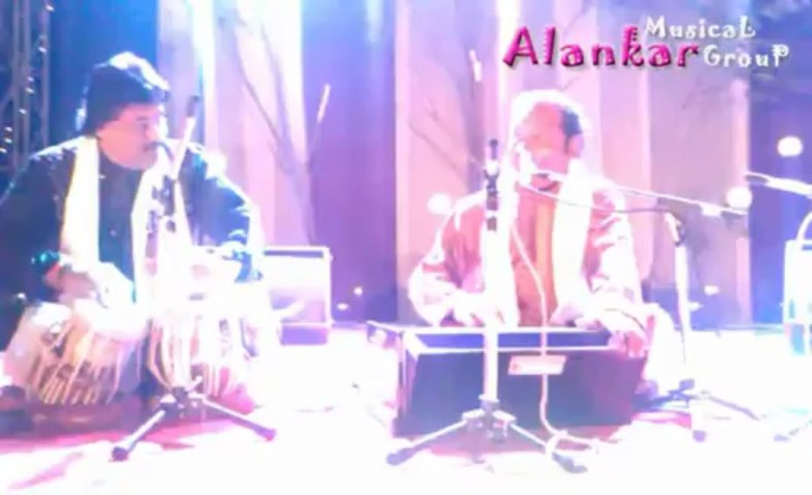 Padharo Maare Desh Rajasthani Song
