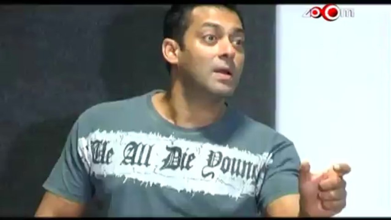 Akshay becomes the highest paid actor in Bollywood