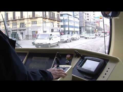 Napoli - Nuovo tram da via della Stadera a Piazza Municipio (15.03.13)