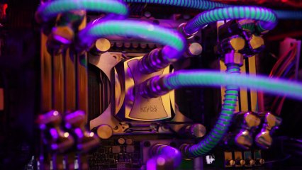 SLINKY SUPERCOMPUTER TITAN 4-Way SLI 3DMARK X17844