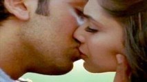 Ranbir Kapoor & Deepika Padukone HOT KISS in Yeh Jawaani Hai Deewani
