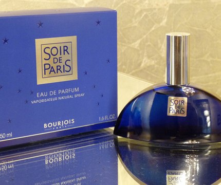 Bourjois fête ses 150 ans : découvrez les objets mythiques de l'exposition