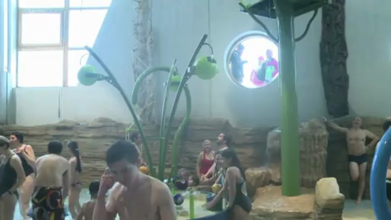 Skianzug oder Bikini? Erlebnisbad direkt an der Skipiste