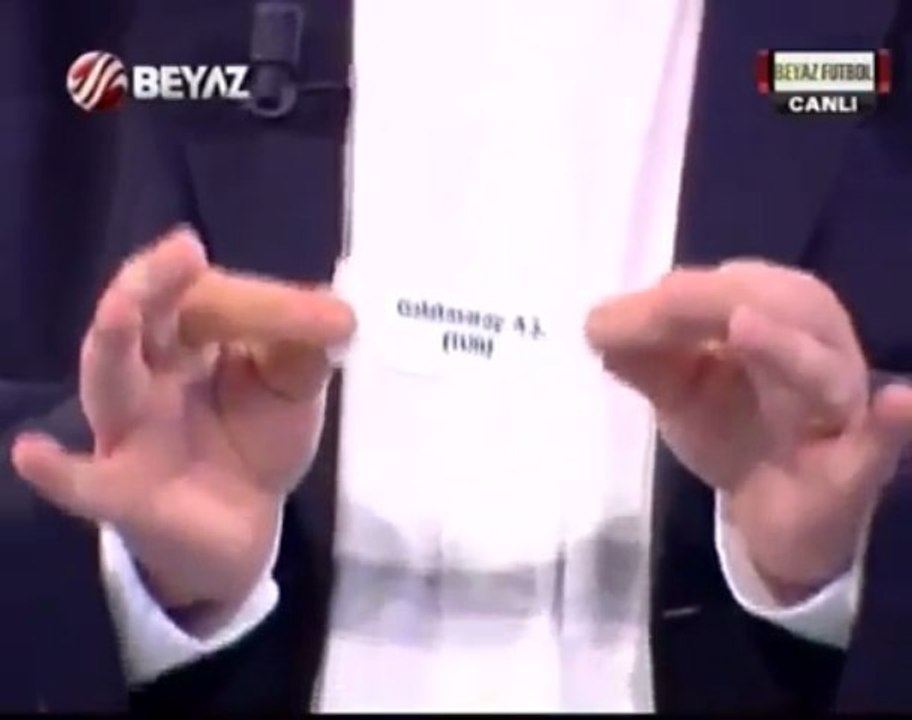 Le tirage au sort des quarts de la Ligue des champions 2013 truqué?