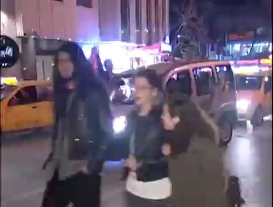 Galatasaray Taraftarı - Taksim'de Schalke Zaferini Kutladı.. (12.03.2013)