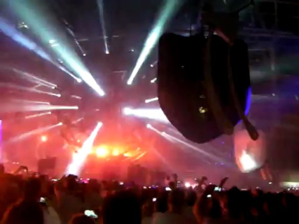 sensation white 2013 (1)