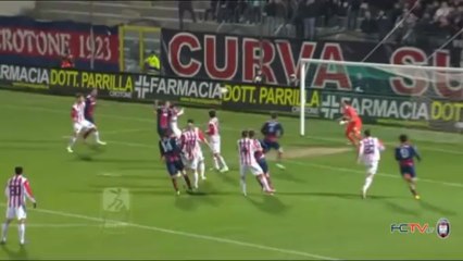 Descargar video: Fc Crotone | Sala stampa, la conferenza post partita di Crotone-Vicenza