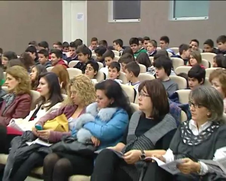 Ελληνισμός και Ορθοδοξία. Οι μαθητές τίμησαν τη...