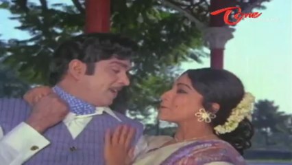 Bangaru Kalalu Songs - Chekkili Meeda - ANR - Lakshmi - Waheeda Rehman