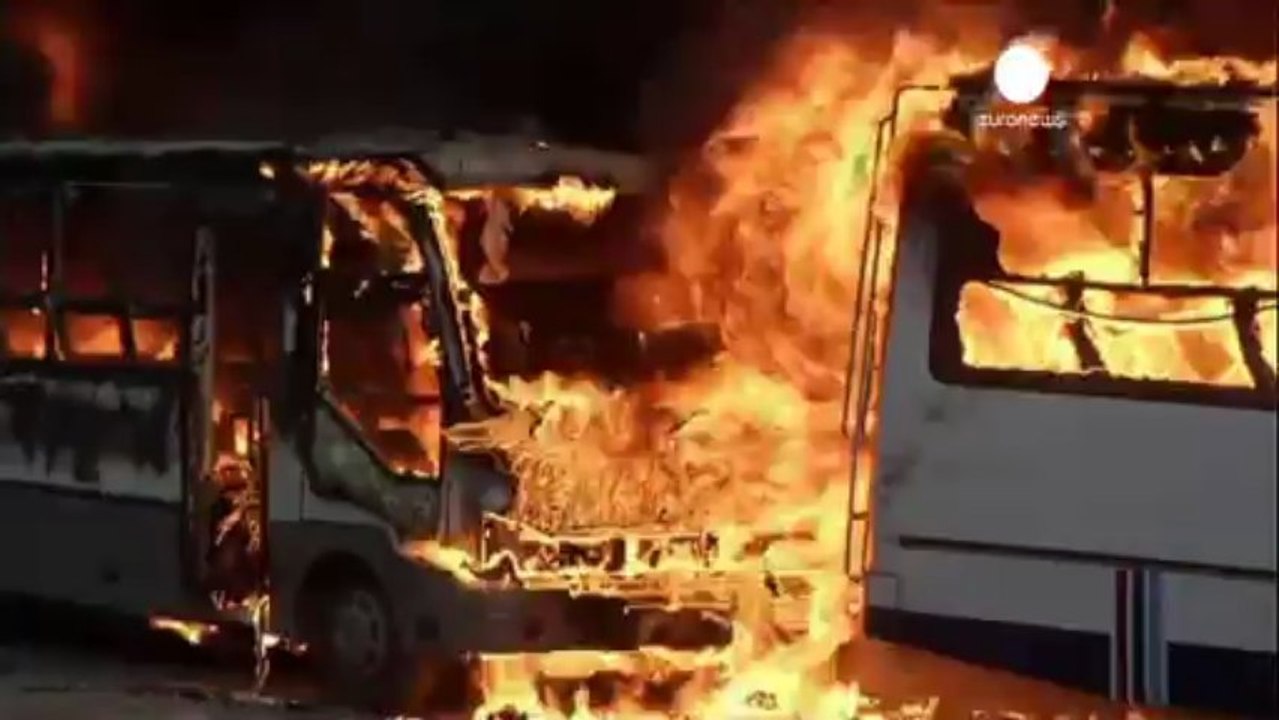Egitto: sassate e molotov tra manifestanti pro e contro...