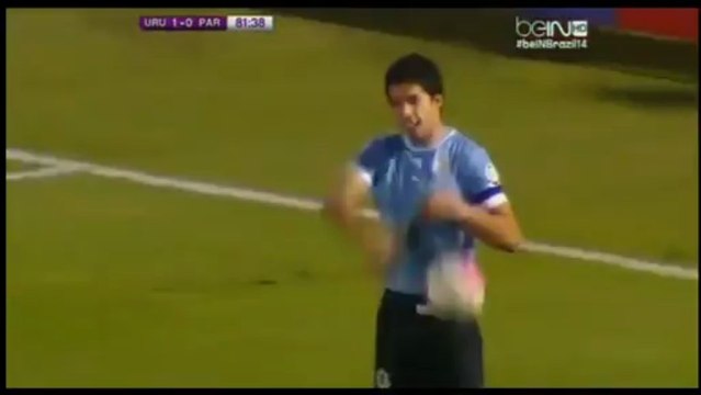 Golazo de Luis Suarez vs Paraguay