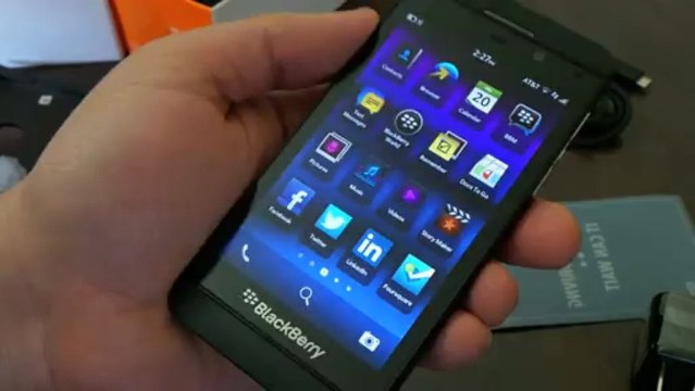Unboxing Live 106: BlackBerry Z10
