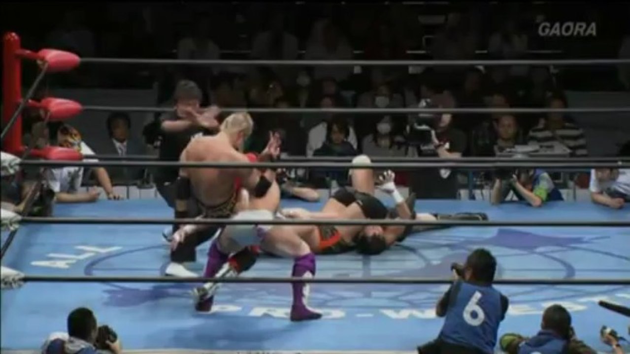03. Kanemoto & Tanaka (c) vs Suzuki & Aoki - (AJPW 03/17/13)