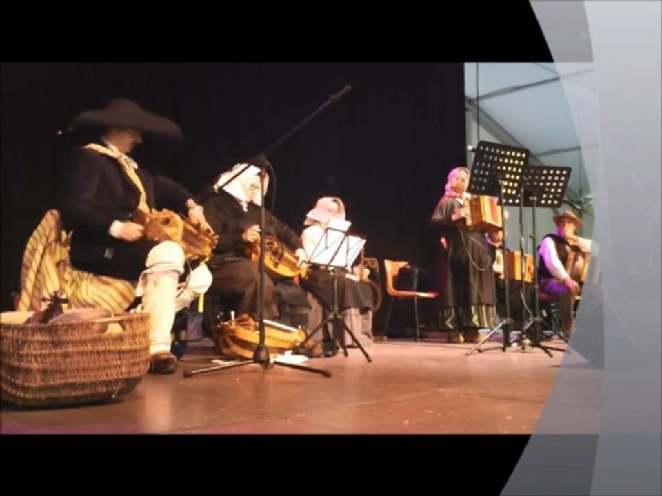 Valse pour Noël (Pierre HERVE) par Floriane RAVEAU & Sylvain LEGAY, "Les Z'Amirolés"
