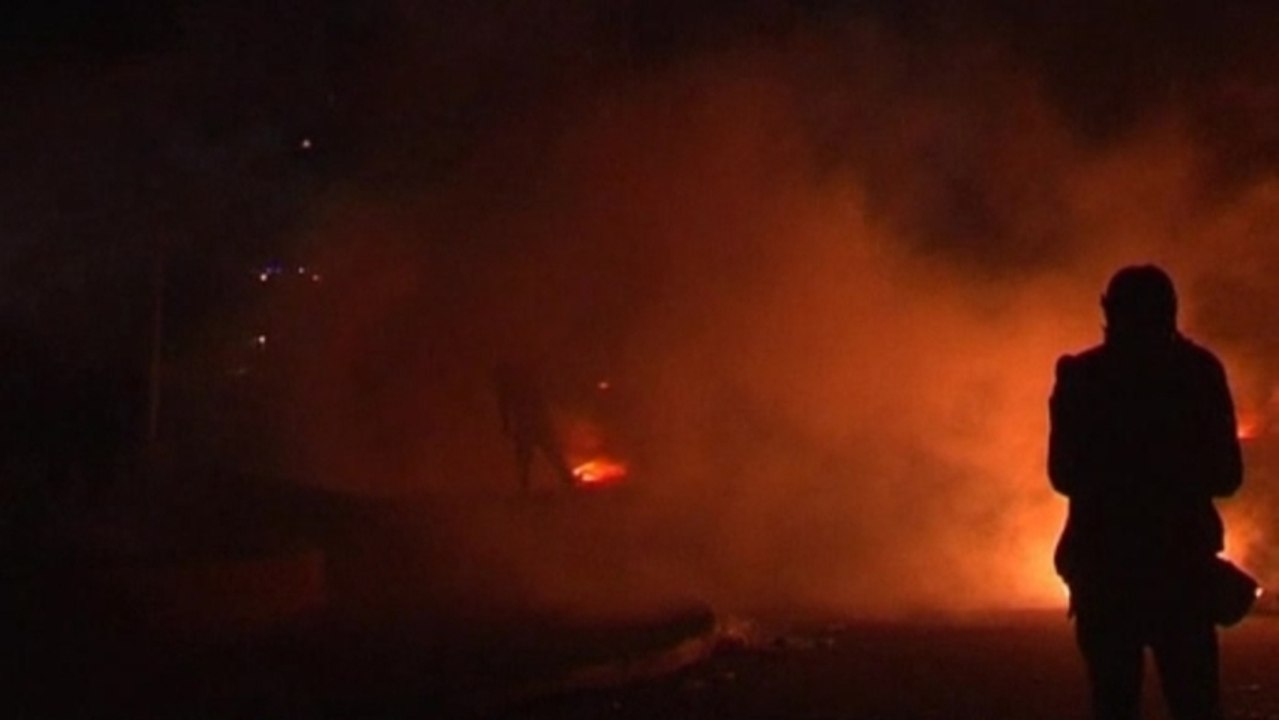 Cairo clashes continue into the night