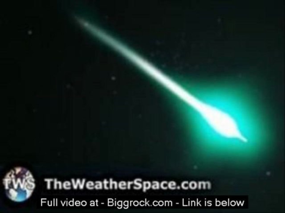 Meteor flies over US eastern seaboard (Video)
