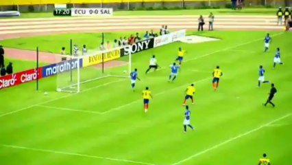 Il tunnel e l'assist di Antonio Valencia, Ecuador 5-0 El Salvador