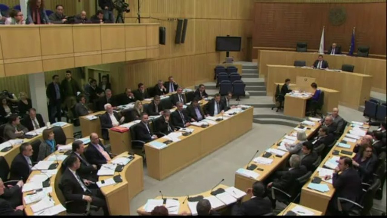 Chypre: le Parlement vote les premières mesures du "Plan B"