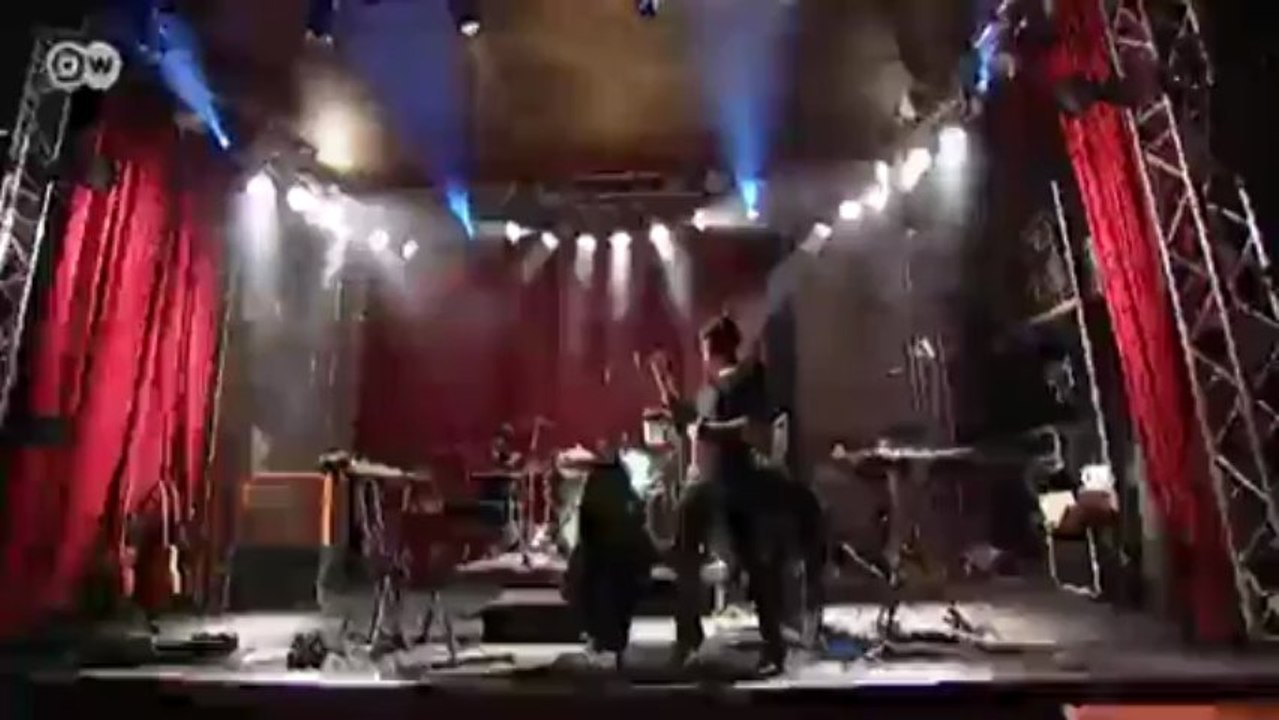 Ira Atari - Elektro-Diva mit Klavierstudium | PopXport