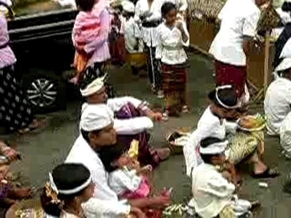 bali-ceremonie-religieuse