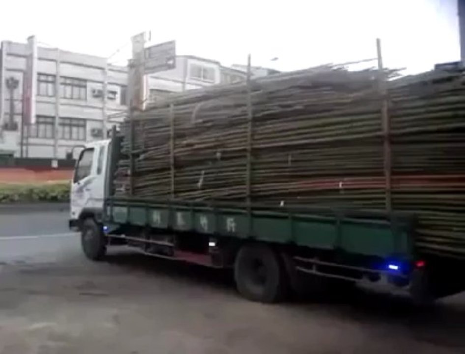 BIR KAMYON  YUKUNU NASIL BOSALTIR