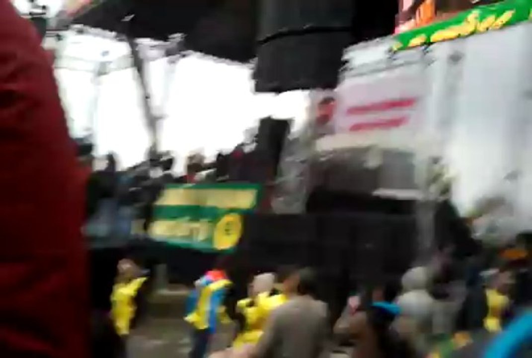 Bdp Baskanı Selahattin Demirtaş'ın 2013 İstanbul Newrozu Konuşması www.birsesversen.com haberin sitesi.