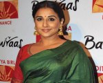 Hot Vidya Balan in Green Sharee