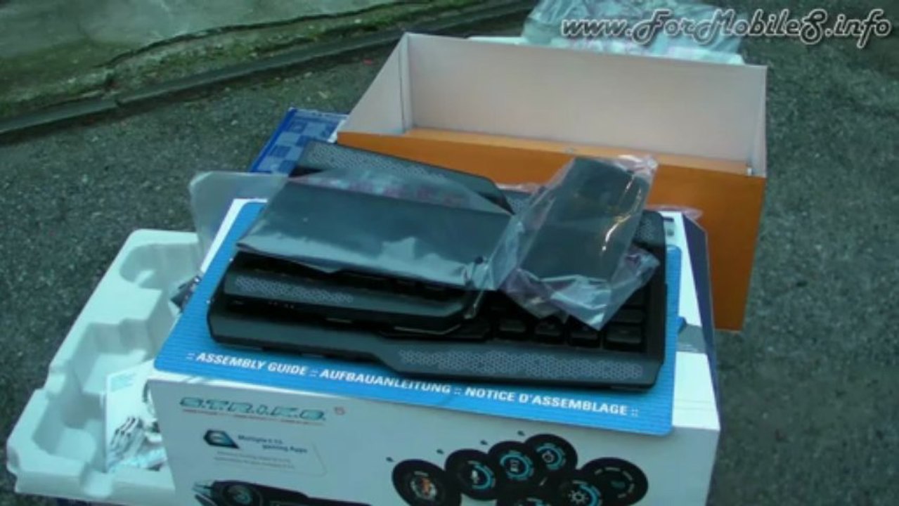 Unboxing di Mad Catz Cyborg S.T.R.I.K.E. 5 Gaming Keyboard - esclusiva italiana !
