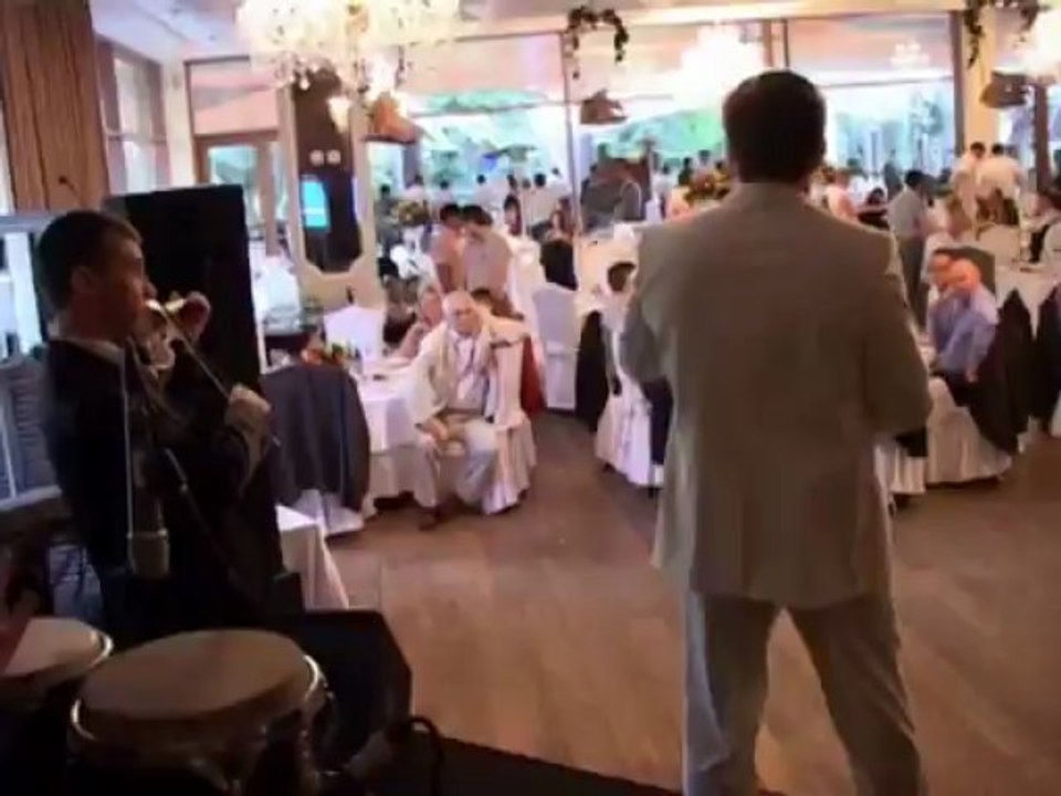 живая музыка, джаз на праздник, джаз бэнд ,саксофонист и скрипач на праздник,  Александр  Селиверстов www.goldsax.ru