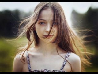 Hüseyin Kağıt - Bildiğin Gibi Değil..тE