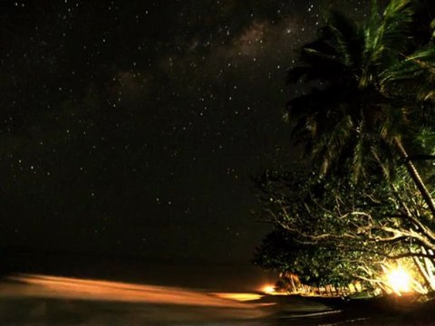 Time lapse de la Voie Lactée à Sambava