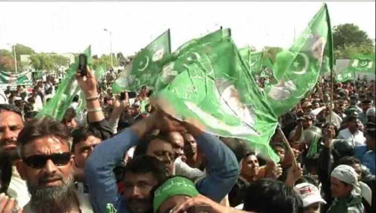 Pervez Müşerref Pakistan'a döndü