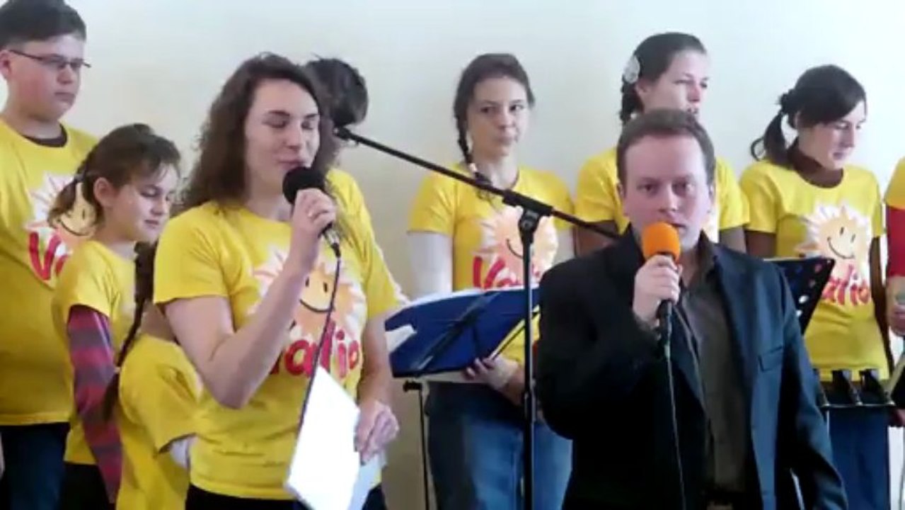 Usługa świadectwami i pieśniami  chóru dziecięcego Valio z Litwy  (1)