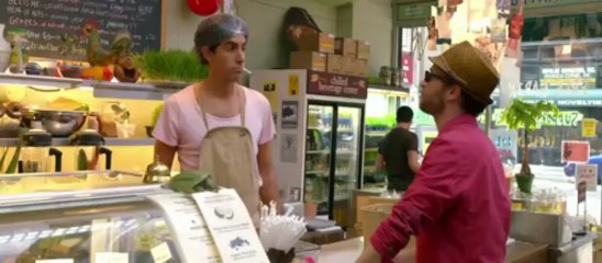 The Dictator  Bande Annonce Non Censurée