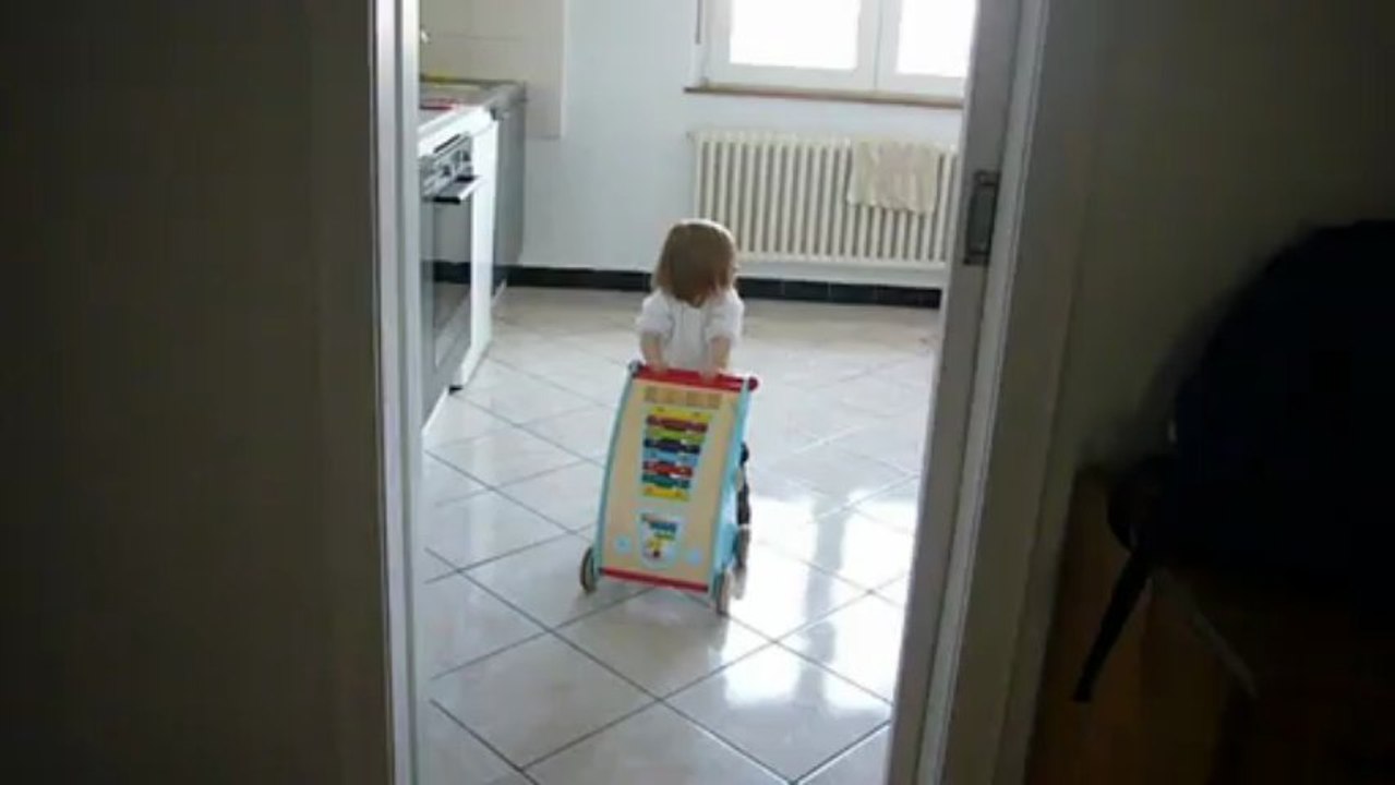 Apprentissage de la marche...