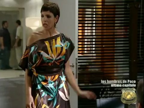 LaLola Esp 003 Lola sufre el acoso de los hombres de la Agencia