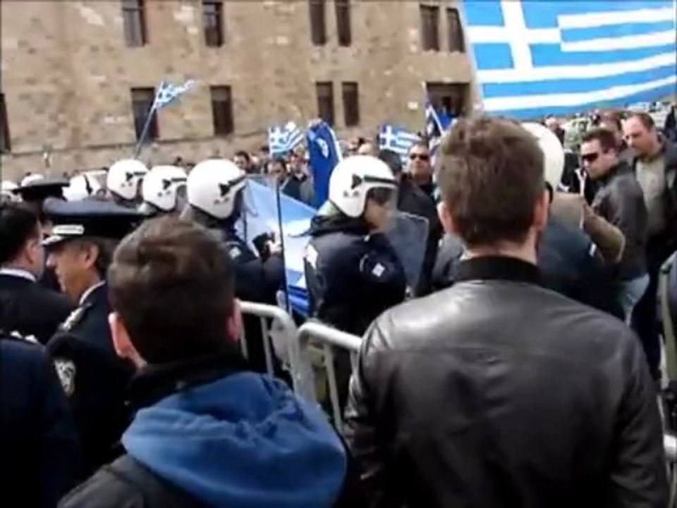 Ένταση στην παρέλαση της Ρόδου
