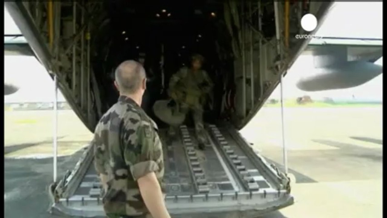 Centrafrique : Bozizé en fuite au Cameroun, les...