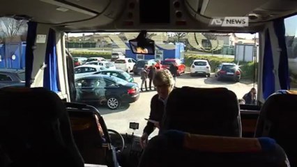 TERZA CORSIA, TONDO CONTRO I GRILLINI