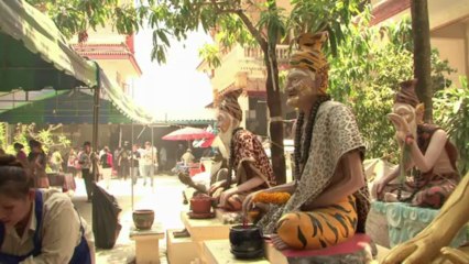 Festival de tatouages "magiques" en Thaïlande